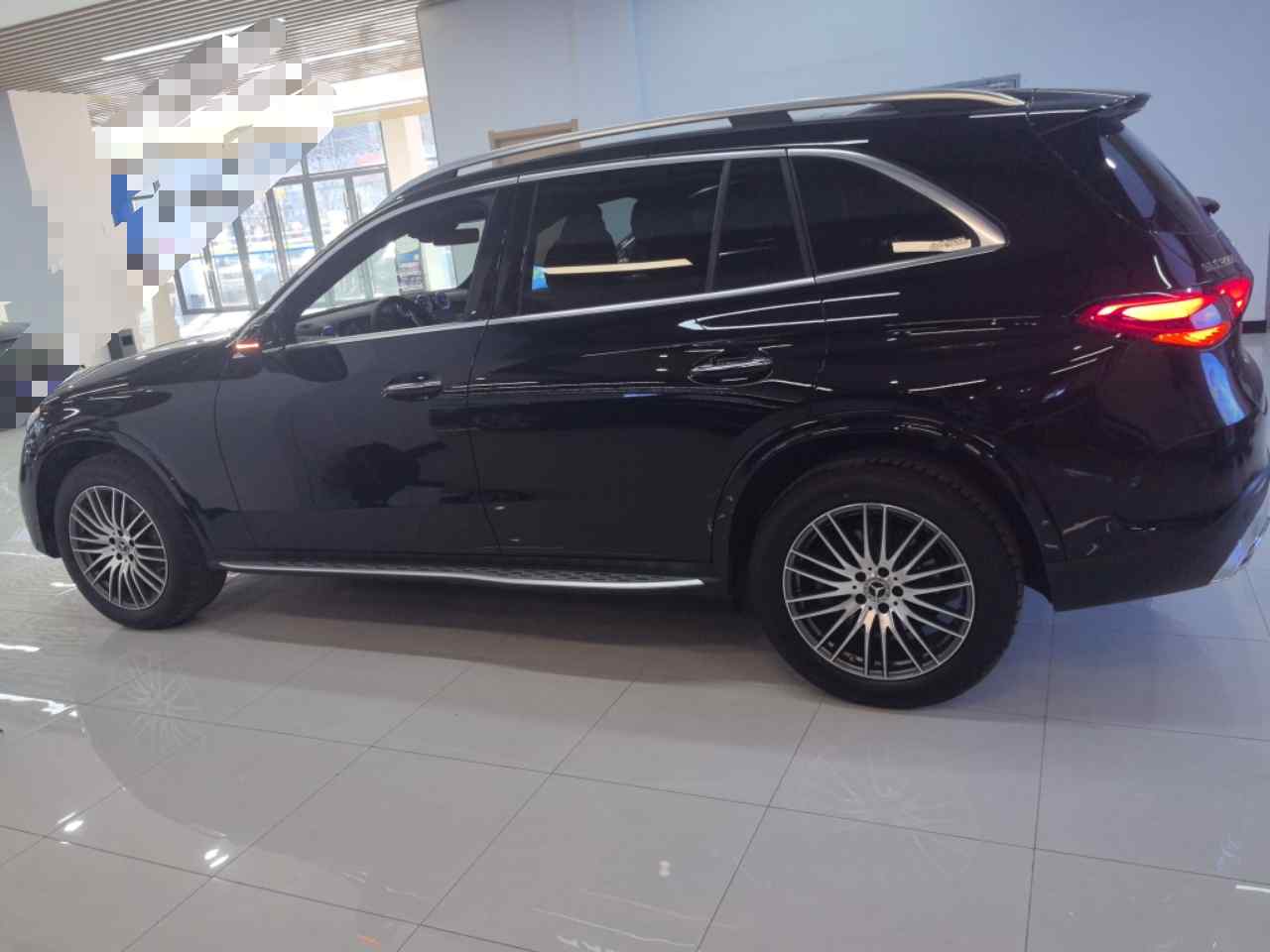 奔驰GLC 2024款 改款 GLC 300 L 4MATIC 动感型 5座(4)