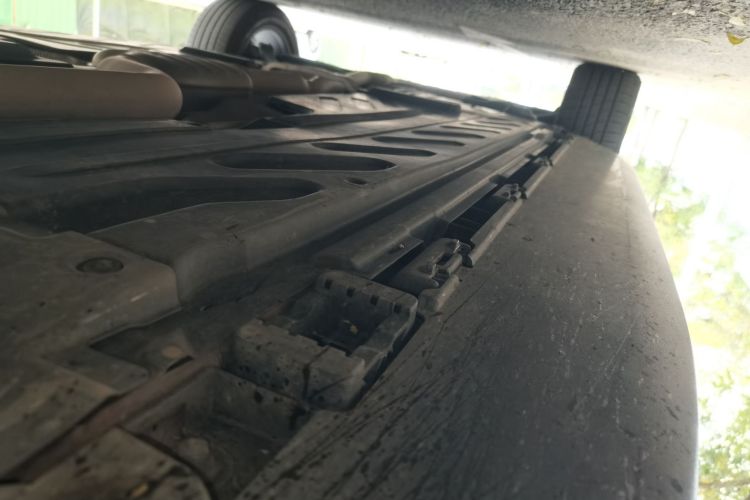 奔驰GLC 2019款 GLC 260 L 4MATIC 豪华型局部细节9001