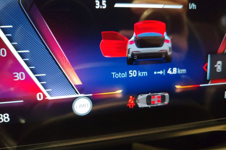 宝马4系 2024款 430i M运动曜夜套装中控内饰15