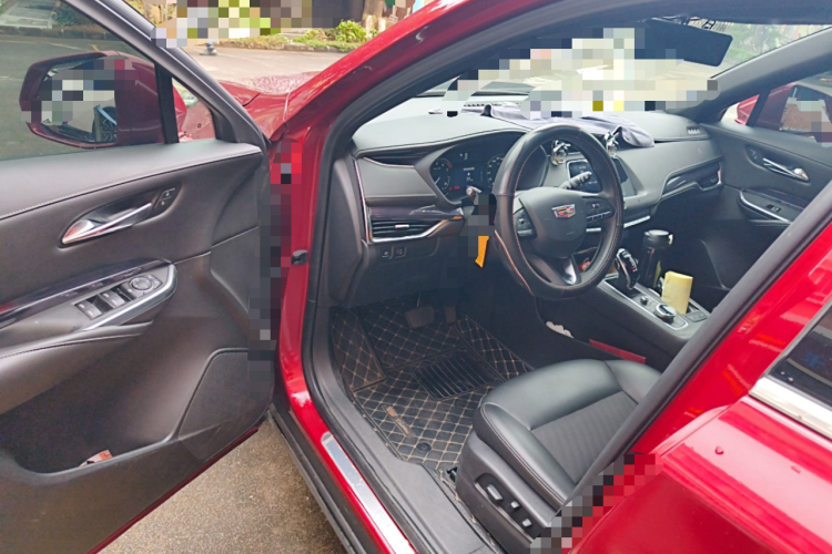 凯迪拉克XT4 2020款 改款 28T 两驱技术型中控内饰20