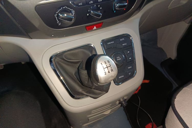 江淮瑞风 瑞风M3 2016款 宜家版 1.6L 豪华智能型局部细节18