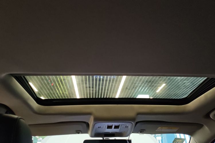 别克 威朗 2017款 三厢 20T 双离合领先型中控内饰22