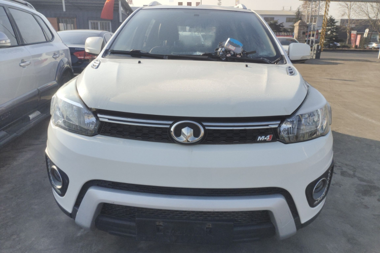 长城M4 2014款 1.5L 手动舒适型车身外观2