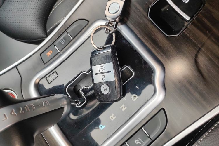 陆风X7 2016款 2.0T 全景尊贵版中控内饰7001