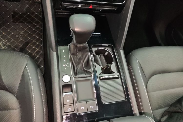 大众 途昂 2020款 改款 330TSI 两驱豪华版局部细节18