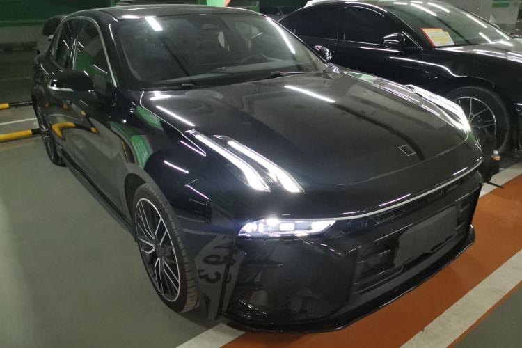 领克03 2025款 2.0TD DCT冠军版Pro车身外观3