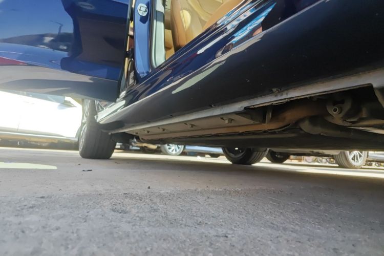 鸿蒙智行 问界M5 2022款 增程四驱旗舰版局部细节9001