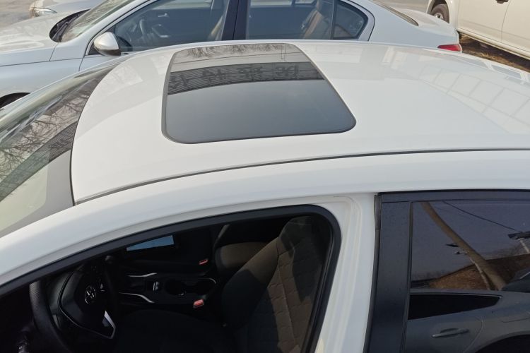 丰田 卡罗拉 2021款 双擎 1.8L E-CVT精英版局部细节57