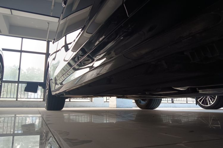 宝马5系 2019款 改款 530Li 领先型 豪华套装局部细节9001