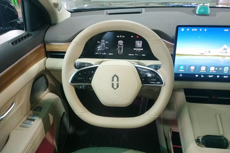 鸿蒙智行 问界M7 2024款 1.5T 智驾四驱Max版 5座局部细节13