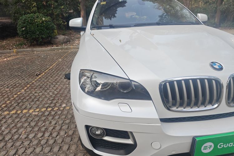 宝马X6 2014款 xDrive35i 运动型车身外观8