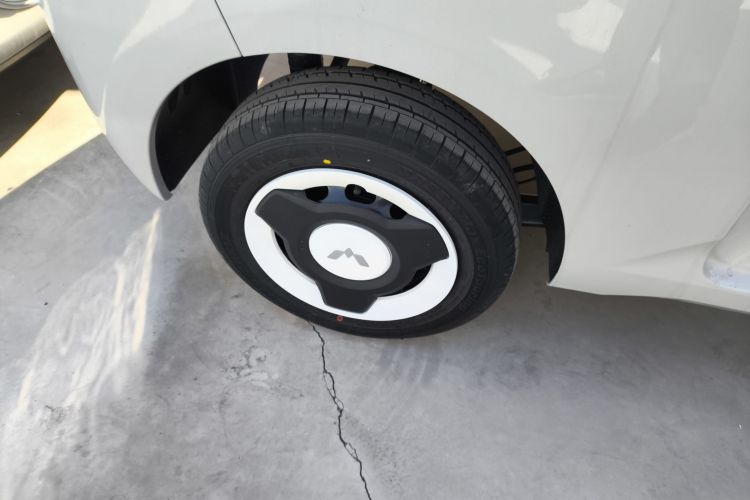 五菱汽车 宏光MINIEV 2024款 第三代 215km 青春版车身外观6008