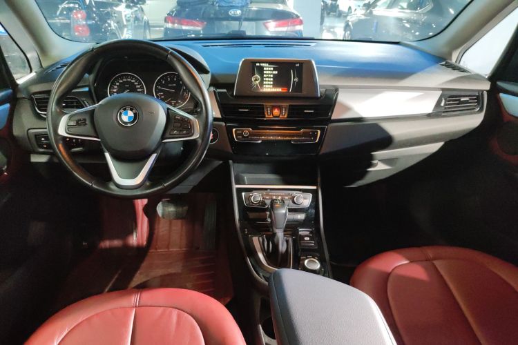 宝马2系旅行车 2016款 218i 时尚型中控内饰7002