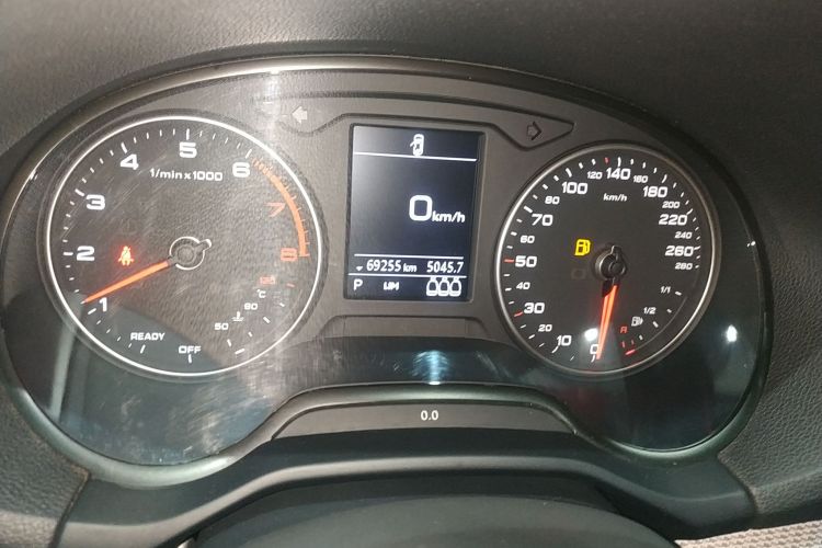 奥迪Q2L 2020款 35 TFSI 进取动感型局部细节14