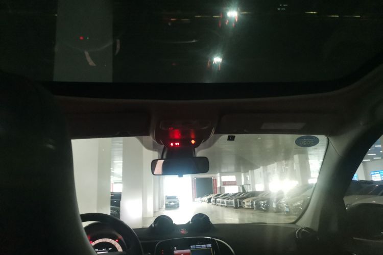 smart forfour 2018款 0.9T 66千瓦先锋版中控内饰22