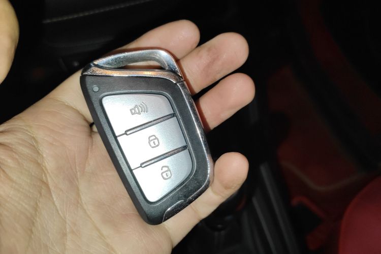 江汽集团 瑞风S4 2019款 1.6L 手动超越型中控内饰11