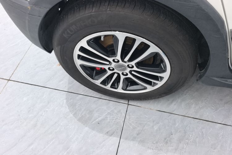 哈弗H1 2015款 1.5L AMT尊贵型车身外观6008