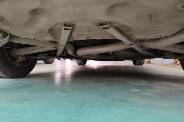 奥迪A6L 2014款 30 FSI 技术型局部细节9009