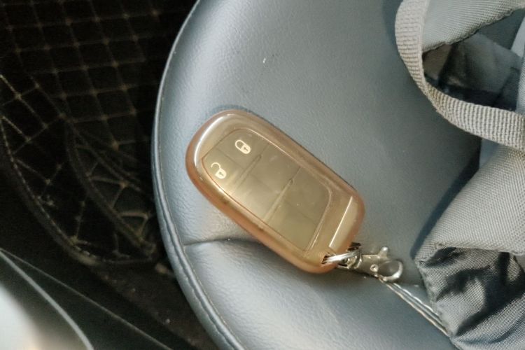 Jeep 指南者 2019款 220T 自动悦享版中控内饰11