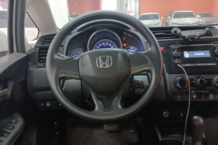 本田 飞度 2016款 1.5L LXS CVT舒适天窗版局部细节13