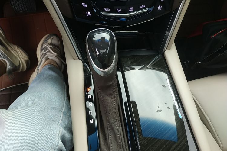 凯迪拉克XTS 2014款 28T 铂金版局部细节18