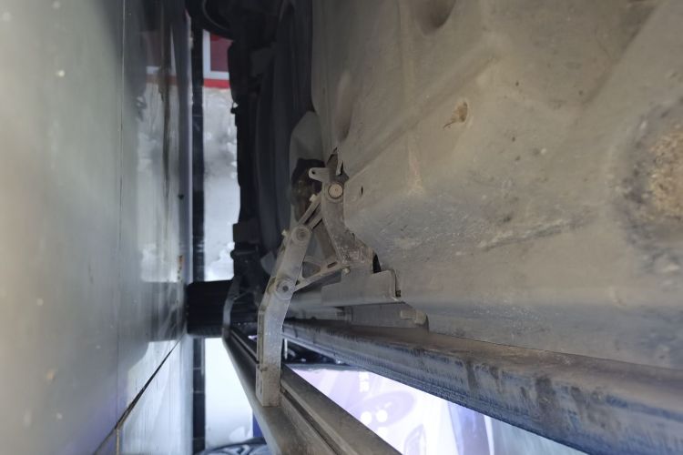 大众 迈特威 2019款 2.0TSI 四驱尊享版 7座局部细节9002