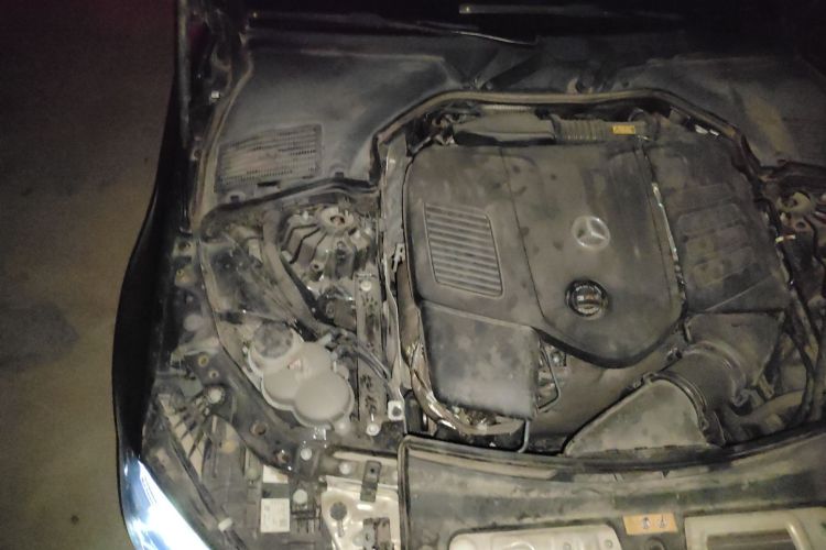 奔驰C级 2022款 改款 C 260 L局部细节9006