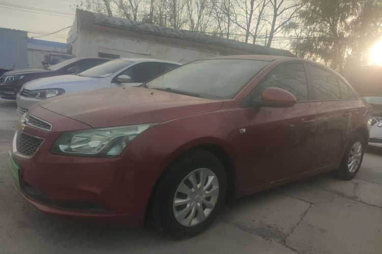 雪佛兰 科鲁兹 2015款 1.5L 经典 SL MT车身外观4