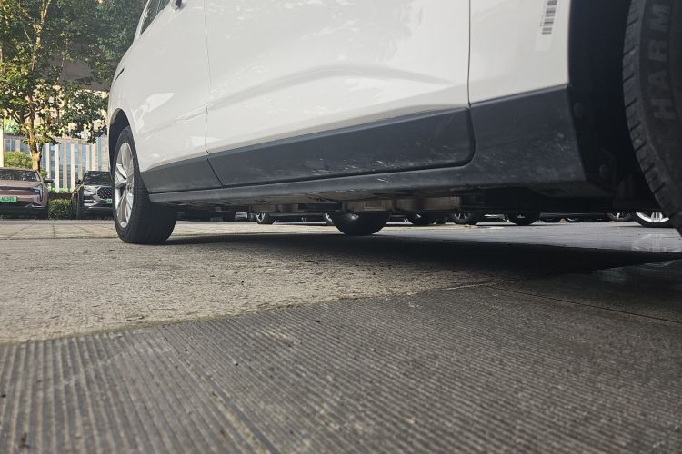 奔腾NAT 2023款 PRO 舒享出行换电版 401km局部细节9001