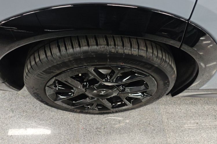 小鹏G7 2025款 702 超长续航 Max车身外观6008