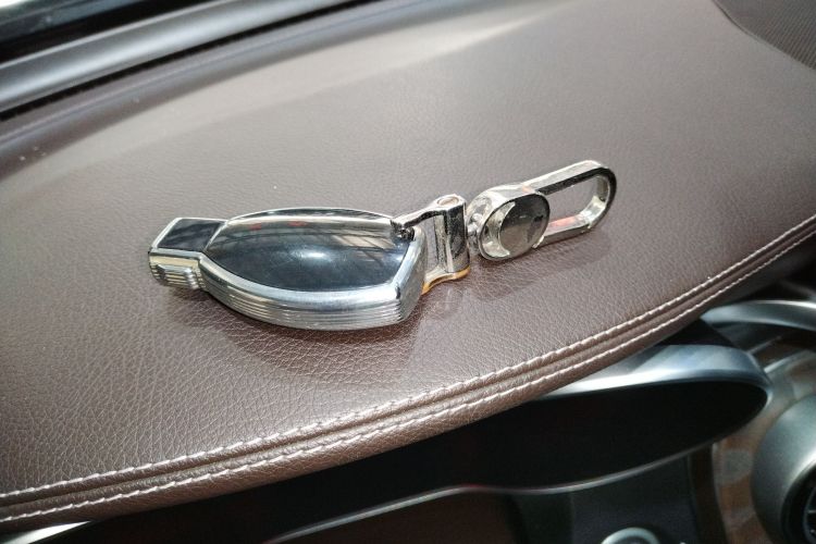 奔驰GLC 2017款 GLC 300 4MATIC 动感型中控内饰11