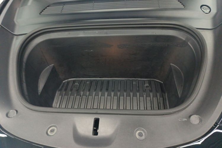 特斯拉 Model Y 2021款 长续航全轮驱动版 3D7机舱底盘24