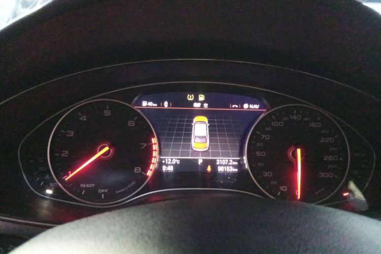 奥迪A6L 2018款 30周年年型 35 TFSI 时尚型中控内饰14