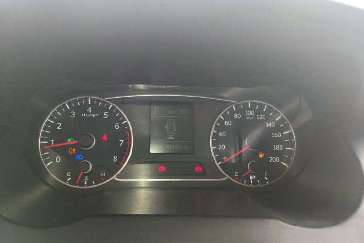 陆风X7 2015款 2.0T 全景旗舰版局部细节14