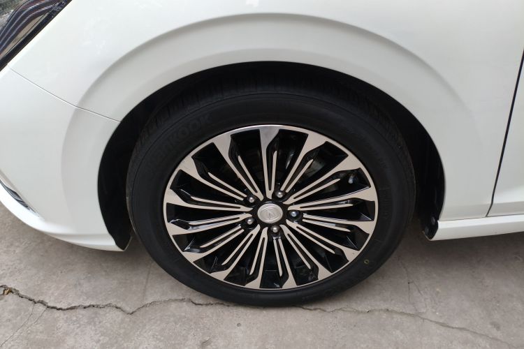 长安 逸动 2018款 高能版 1.6L GDI 自动争锋型 国V车身外观6007