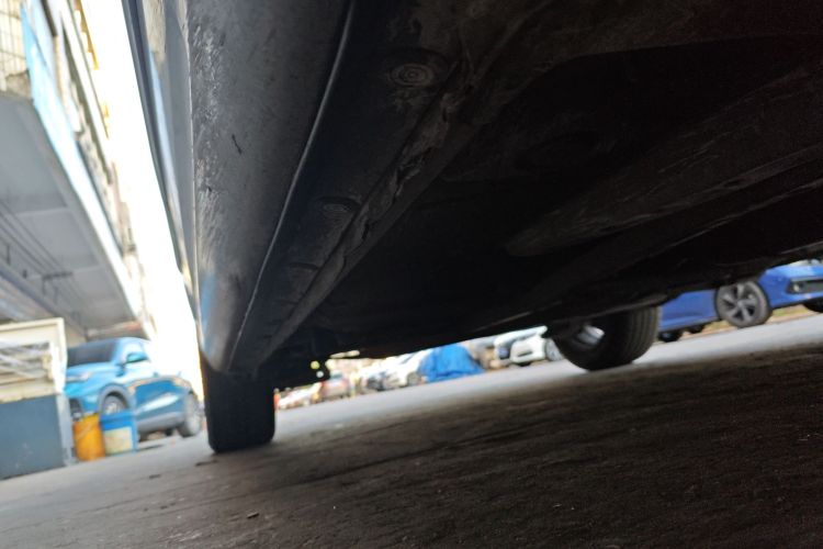 丰田 卡罗拉 2012款 炫装版 1.8L CVT GL-i局部细节9001