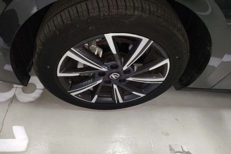 长安 逸动 2024款 1.5T GDI自动 旗舰型车身外观6007