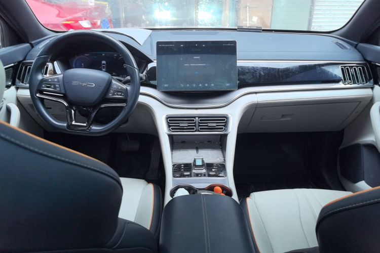 比亚迪 宋PLUS新能源 2023款 冠军版 DM-i 110KM 旗舰型中控内饰12