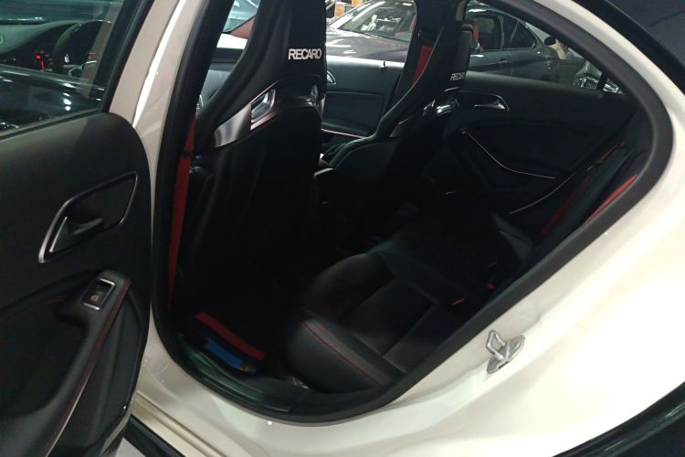 奔驰A级AMG(进口) 2016款 AMG A 45 4MATIC中控内饰7004