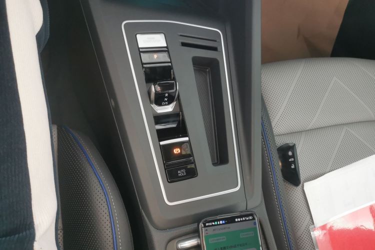 大众 高尔夫 2025款 300TSI R-Line中控内饰18