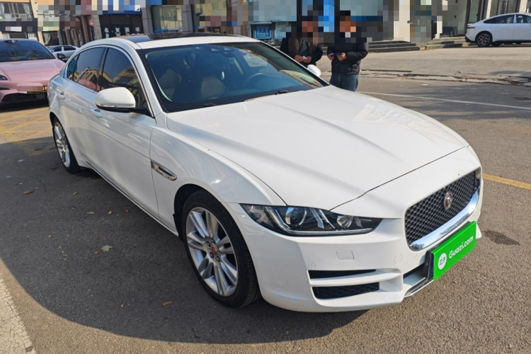 捷豹XEL 2018款 2.0T 250PS 尊享版车身外观3