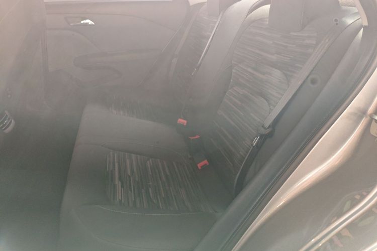 雪佛兰 科鲁泽 2023款 1.5L 双离合乐享版中控内饰7004