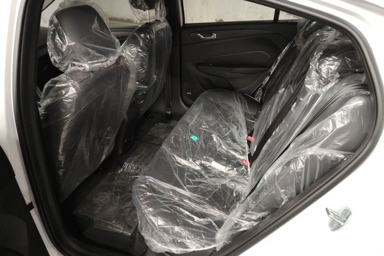 国金汽车 骏行 2023款 标准型中控内饰7004