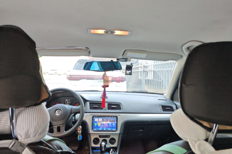 大众 朗逸 2015款 1.6L 自动风尚版中控内饰22