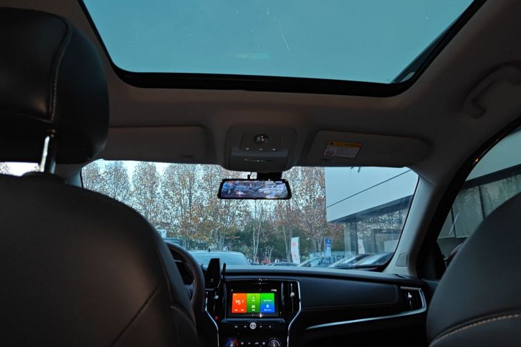 荣威RX5 2018款 20T 两驱自动旗舰版中控内饰22