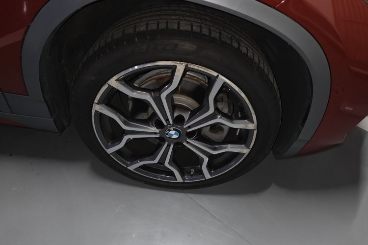 宝马X2 2020款 sDrive25i 尊享型M越野套装车身外观10