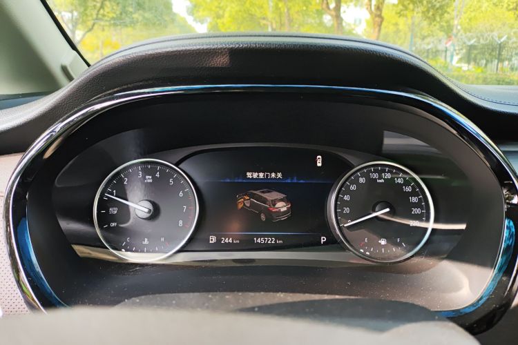 别克GL8 2020款 陆上公务舱 652T 豪华型中控内饰14