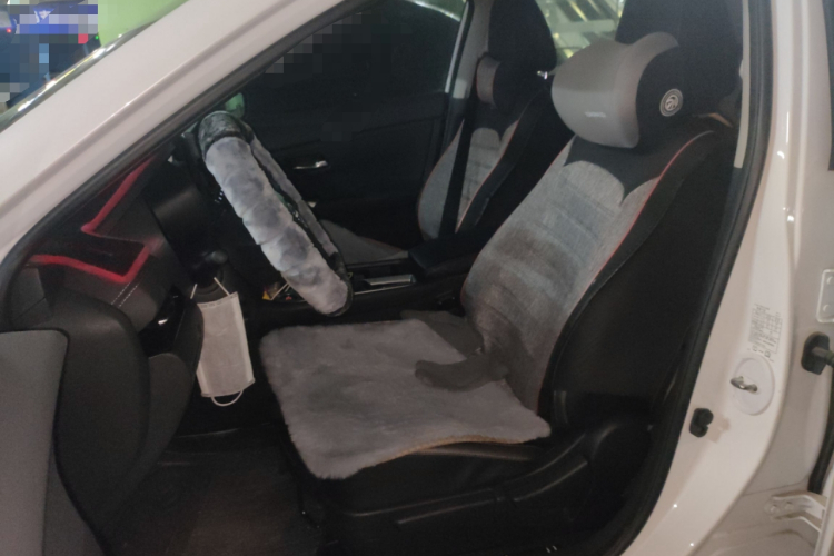 日产 轩逸 2023款 1.6L CVT悦享版局部细节19