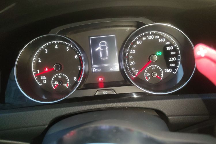 大众 高尔夫 2017款 280TSI 自动R-Line百万辆纪念版中控内饰15