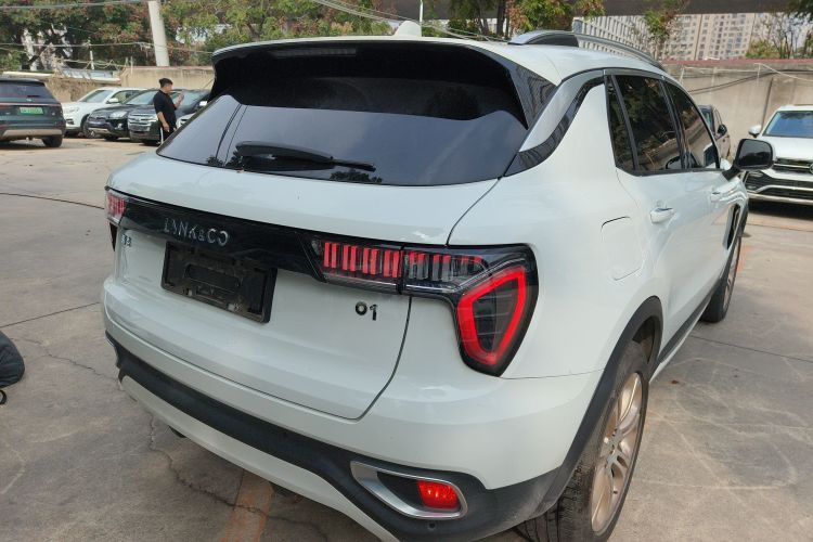 领克01 2017款 2.0T 两驱型Pro版车身外观6005